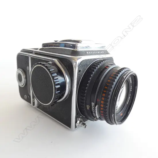 HASSLEBLAD 500C FILM CAMERA With Planar 1:2.8 f=80mm Carl Zeiss Lens