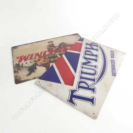 2 REPRODUCTION TIN SIGNS WINCHESTER & TRIUMPH 200 X 300mm