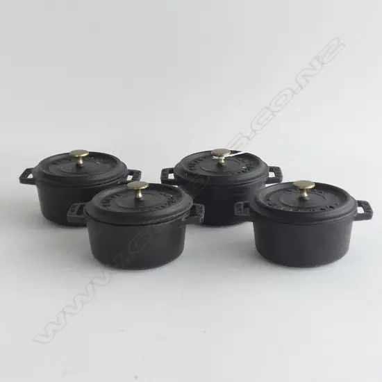 4 STAUB LA COCOTTE FRENCH CAST IRON MINI DUTCH OVENS