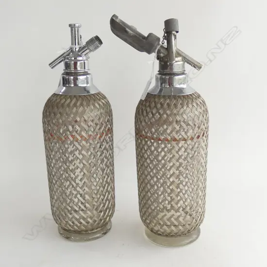 2 VINTAGE SODA SYPHONS H.340mm