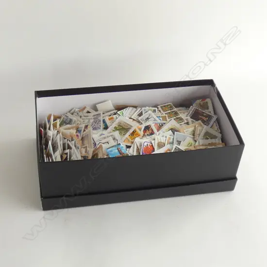 BOX ASST USED NZ STAMPS