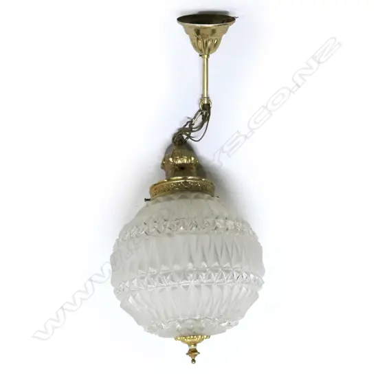 CUT CRYSTAL & GILT HANGING LIGHT, 550 X 300MM