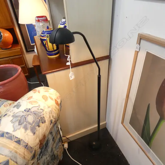 CONTEMPORARY ADJ. FLOOR LIGHT H.1250mm