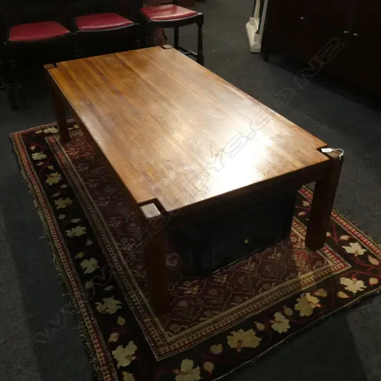 VINTAGE / MID CENT. STYLE COFFEE TABLE 1500x750x450mm