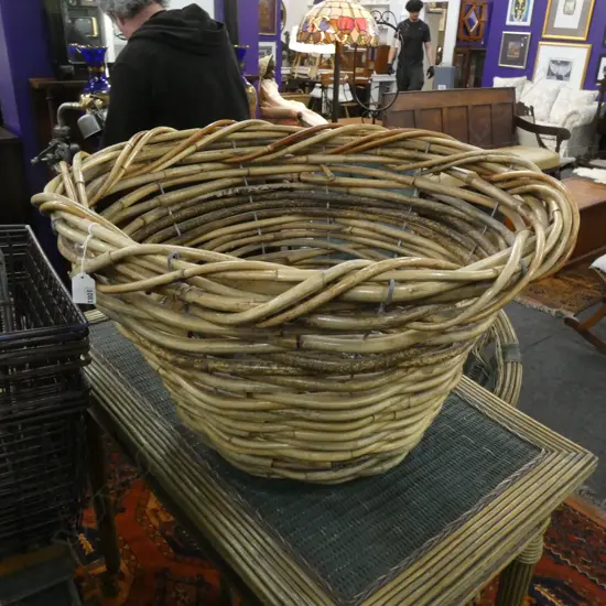 LARGE WILLOW BASKET 700mm dia