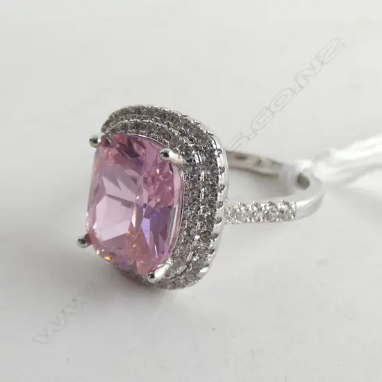 SILVER FAUX MORGANITE & DIAMANTE RING SIZE 8. HALO