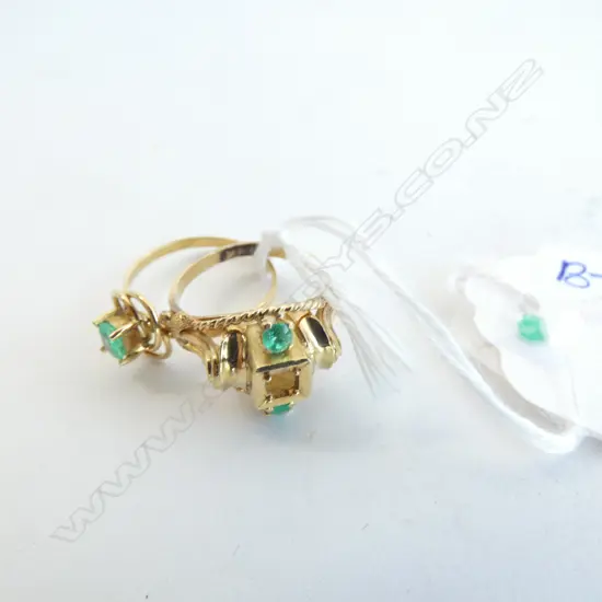 2x 22ct GOLD RINGS 4.8 GRAMS EMERALD SET 1 A.F