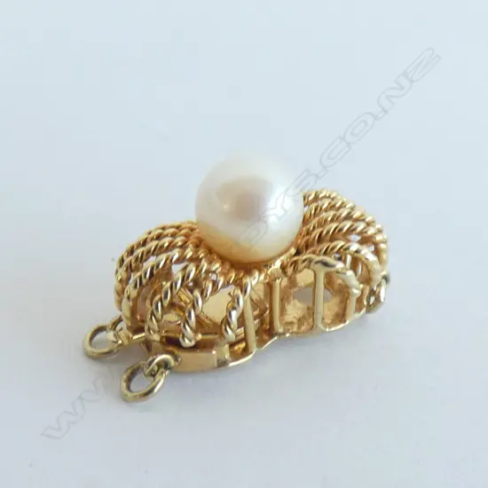 14CT GOLD PEARL CLASP 3.1 GRAMS