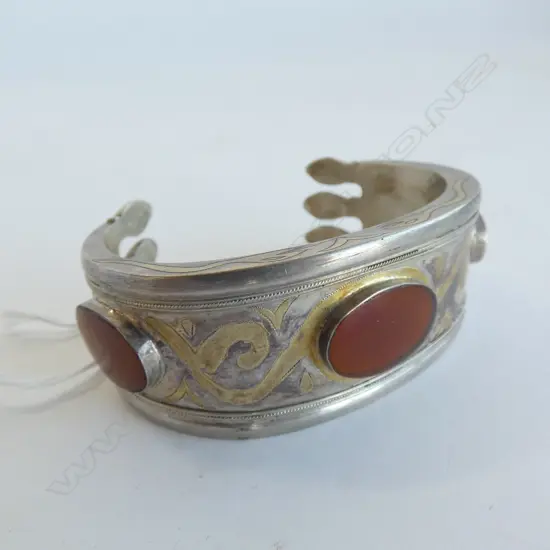 CARNELIAN ? INLAID CUFF