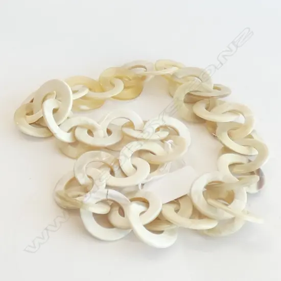IVORY COLOUR BONE LINK NECKLACE 