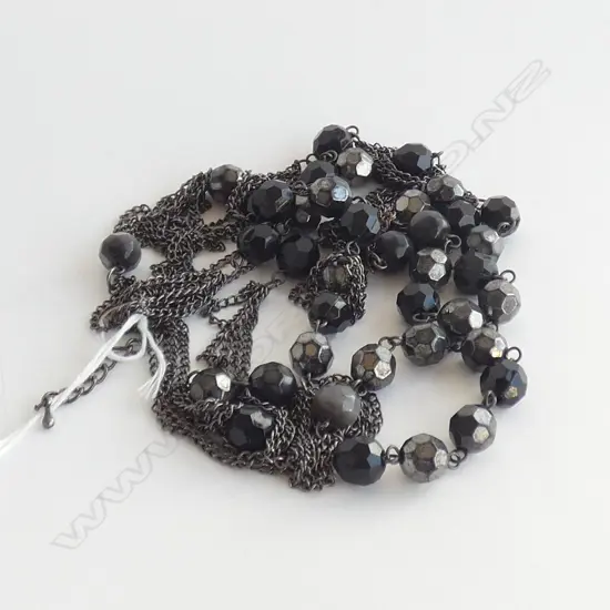 VINTAGE COSTUME FACETED BEAD NECKLACE