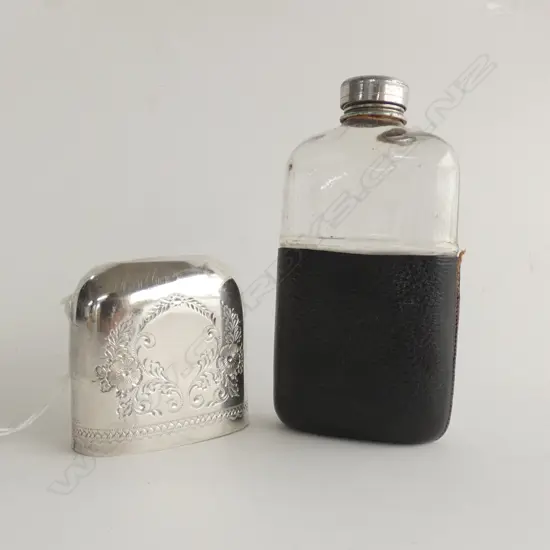 EP & LEATHER HIP FLASK H.130mm