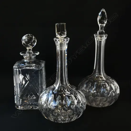 3 VICTORIAN GLASS DECANTERS + SQUARE WHISKY DECANTER (CHIP TO END OF STOPPER)