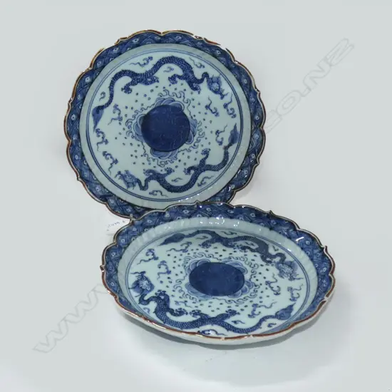 2 OLD JAPANESE SERPENTINE RIMMED PLATES (SMALL RIM CHIP TO EACH PLATE). Dia.200mm