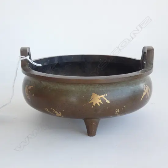 CHINESE BRONZE CENSOR w. GOLD DECORATION 145mm dia