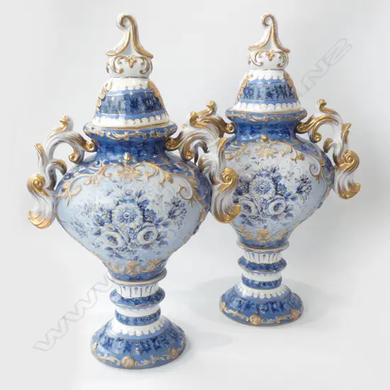 PR OF LIDDED GILDED B/W PORC VASES