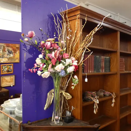 LG VASE W FLOWER / TWINE & BUD LIGHTS