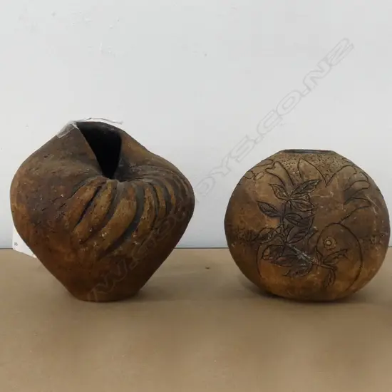 ROSEMARIE BRITTAIN STUDIO POTTERY VASE + HENRIETTA HUME VASE H.