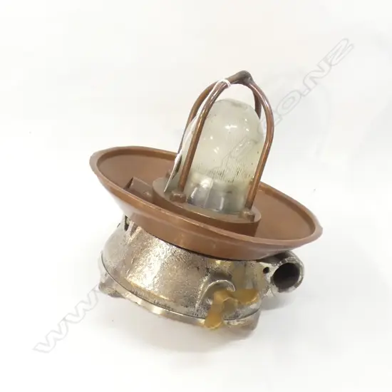 COMPRESSED AIR LAMP, BRONZE & COPPER (USED IN COMBUSTIBLE AREAS)