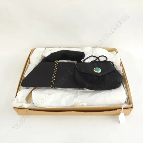 FUR HAT & COLLAR + 2 SHOULDER BAGS