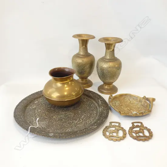 BRASS PCS; 3 VASES / PLATTER / DEER BOWL & 2 HORSE BRASSES