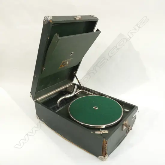 PORTABLE GRAMMERPHONE