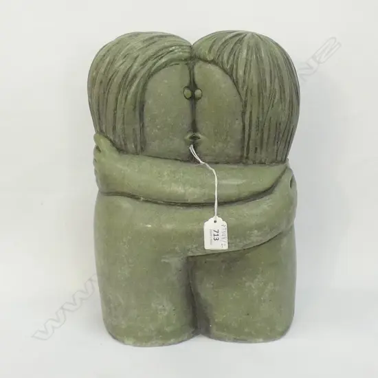 GREEN CONCRETE KISSING SCULPTURE H.360mm