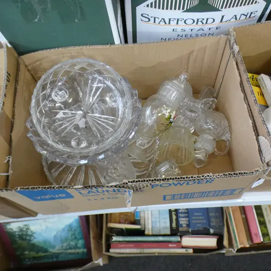 BOX ASST CRYSTAL & GLASS