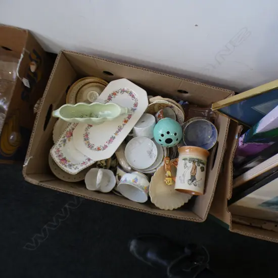 BOX ASST CHINA INCL TORQUAY WARE 