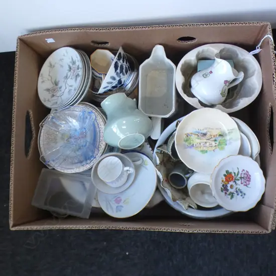 BOX LOT ASST CHINA & GLASS