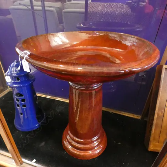 VINTAGE TERRACOTTA BIRD BATH & GARDEN LANTERN LIGHTHOUSE
