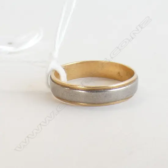 18CT BAND RING 4gms