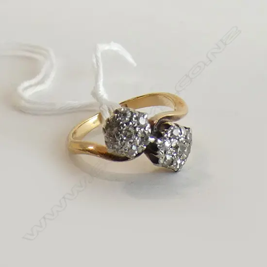 18CT DBLE DOME MULTI DIAMOND CLUSTER RING 3gm