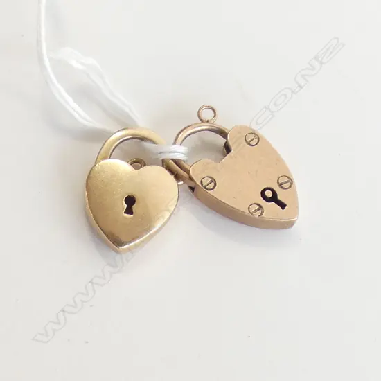 2 9ct HEART PADLOCK BRACELET CLASPS 8gms