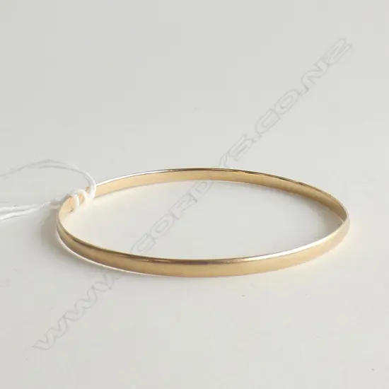 9CT GOLD BANGLE 7gms