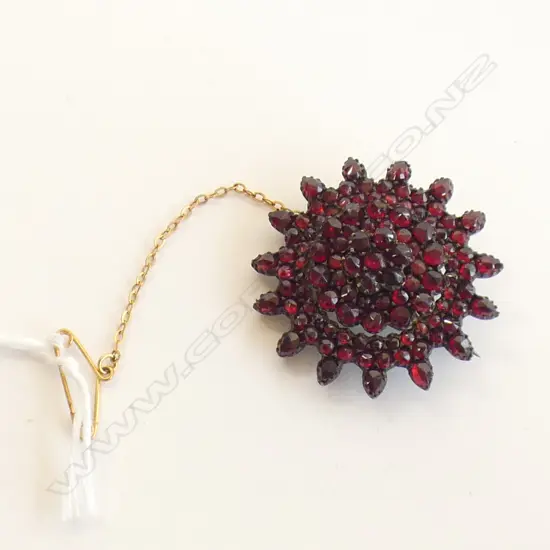 EARLY 20thC MULTI GARNET BROOCH SILVER GILT Dia.35mm