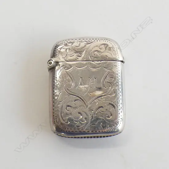 BIRMINGHAM 1911 ENGRAVED SILVER VESTA