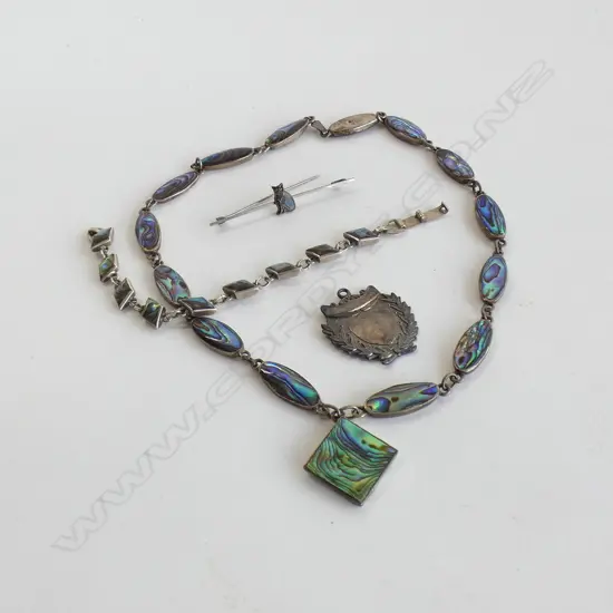 OLD STG SILVER PENDANT MEDAL / STG & PAUA BRACELET & NECKLACE & ENAMEL CAT PIN BROOCH