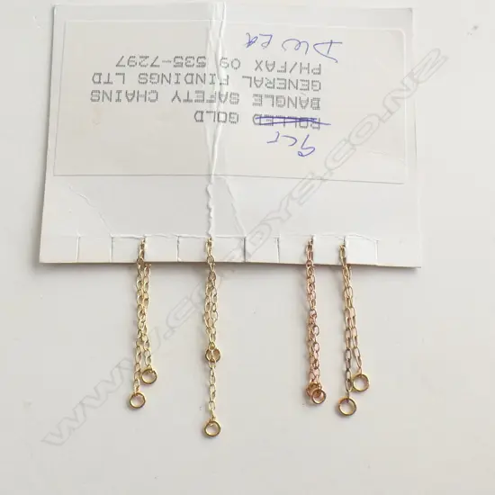 4X 9CT NEW BANGLE SAFETY CHAINS ON SUPPLY CARD