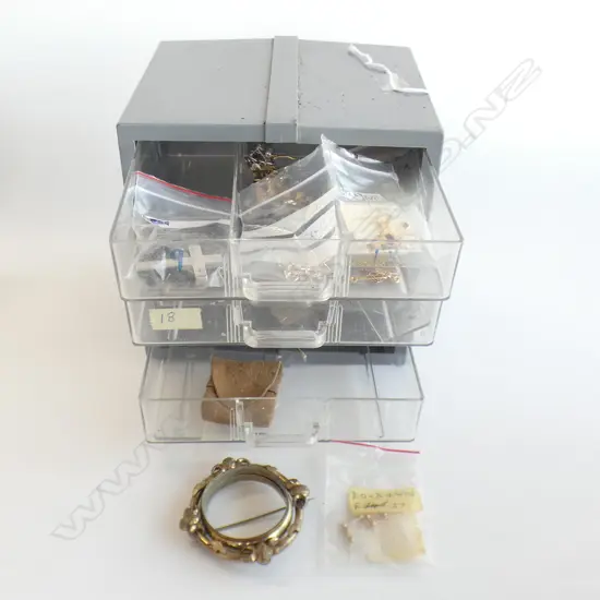 JEWELLERS BOX 9CT FINDINGS JUMP RINGS SILVER WIRE ETC 