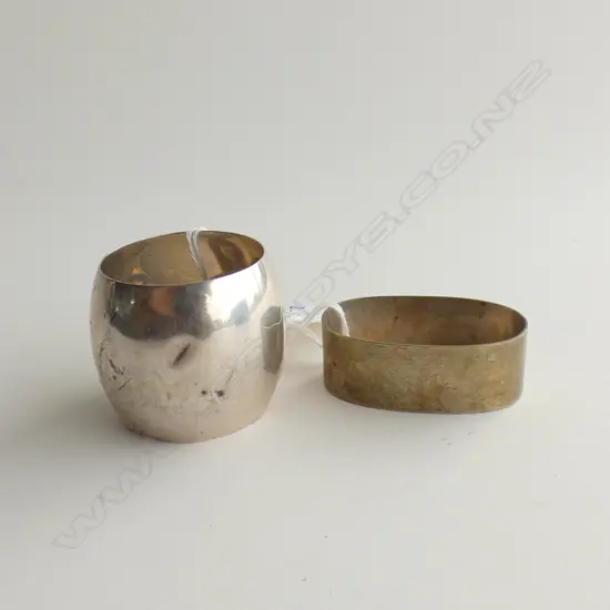 2 SILVER NAPKIN RINGS BIRM 1914 15.5gm &  17.6g<