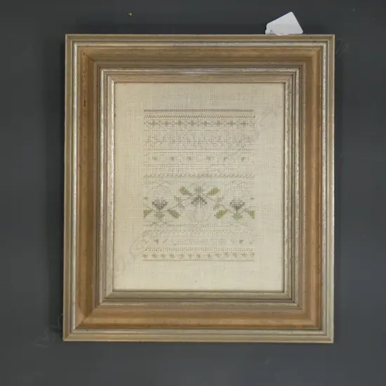 LIGHT COLOURED FRAMED TAPESTRY 160 X 190MM