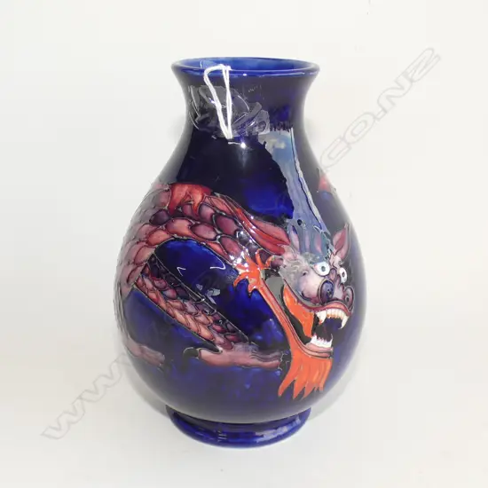 MOORCROFT DRAGON VASE (AF 2 LARGE CHIPS TO BASE) H.190mm