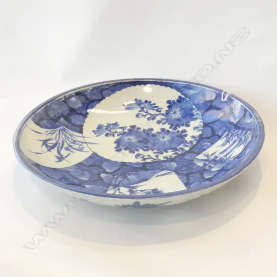 OLD ORIENTAL BLUE & WHITE LGE SHALLOW BOWL PANELLED FLORAL & BAMBOO SCENE Dia.375mm