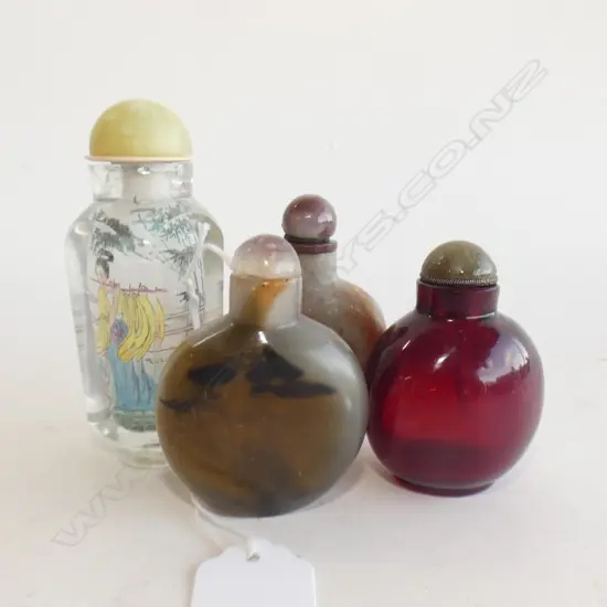 4 CHINESE SNUFF BOTTLES; AGATE, REVERSE PAINTED, PEKING GLASS, GLASS H.95mm