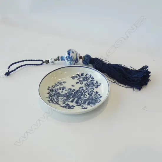 ANTIQUE B/W SAUCER 135mm dia + B/W TASSEL