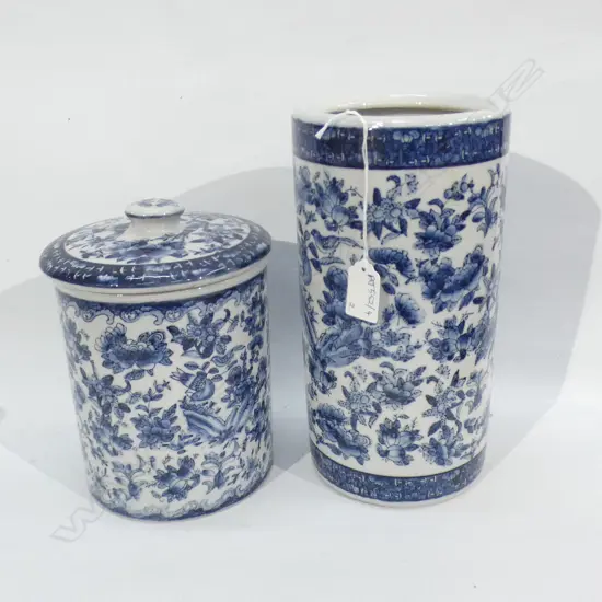 2 B/W CONTAINERS H.260mm