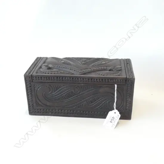 CARVED WOODEN MAORI BOX W.200mm