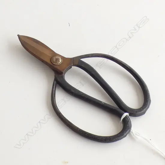 VINTAGE FORGED IRON SCISSORS L 155MM