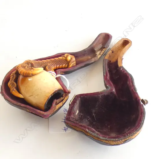 MEERSCHAUM  EAGLE CLAW PIPE BOWL NO SHAFT IN CASE A.F